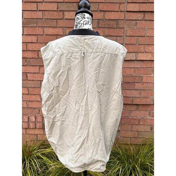 GUC Men's Columbia Cream and Black Vest w/ Pockets XL - Picture 3 of 7